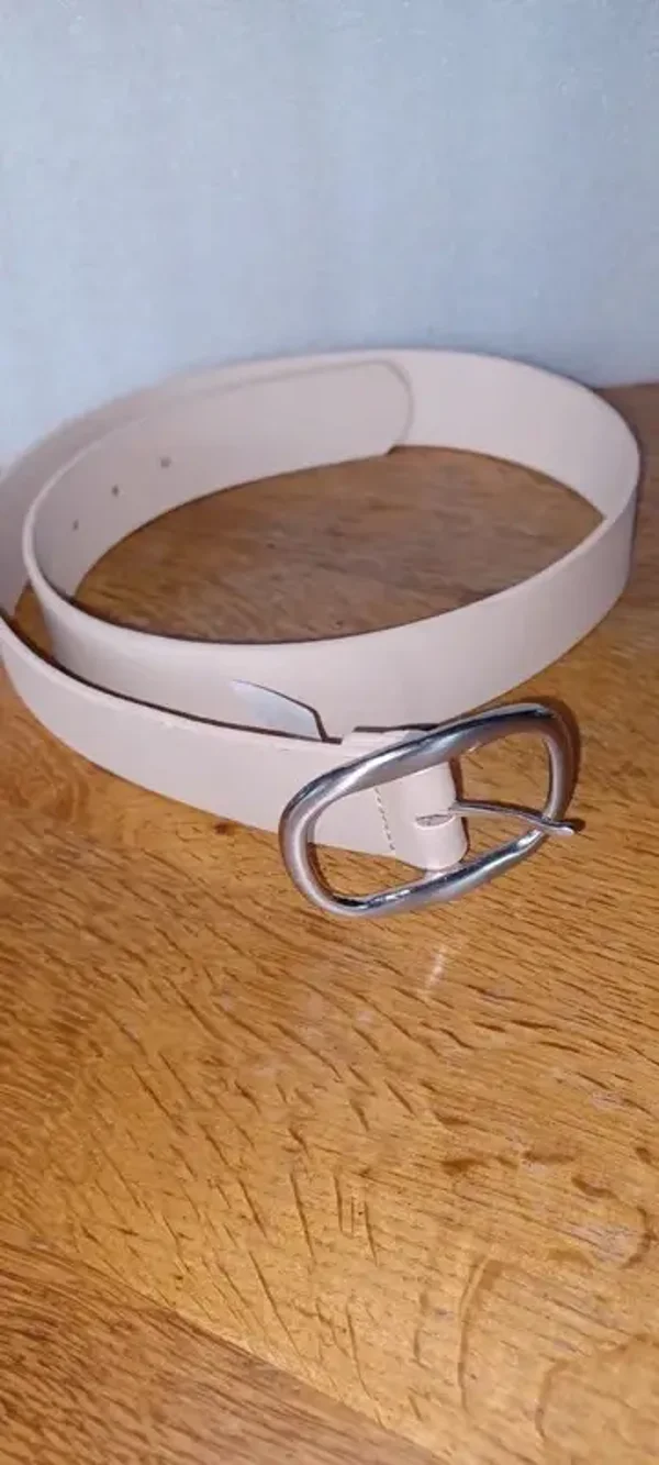 Ceinture beige  T 85