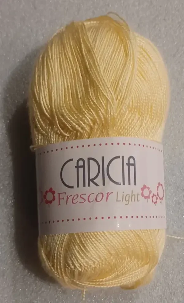 Fil à tricot ou crochet ivoire clair