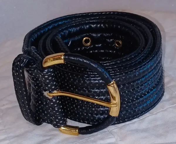 Ceinture noire effet "plastique"