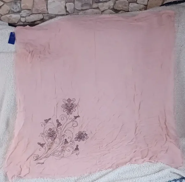 Foulard rose