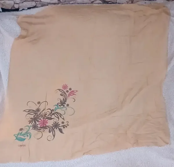 Foulard jaune pastel