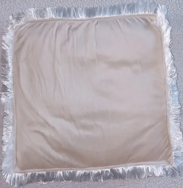 Coussin de sol crème