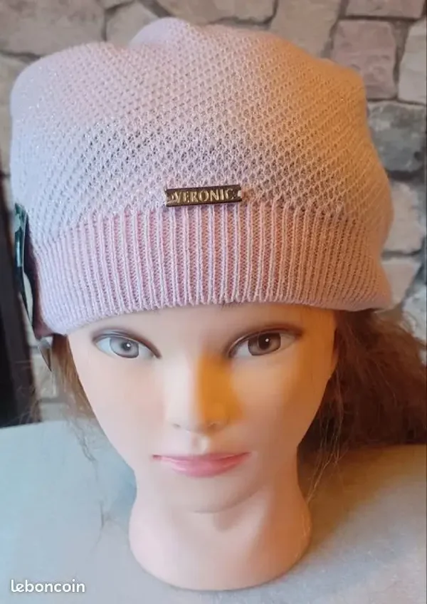 Bonnet rose et argenté