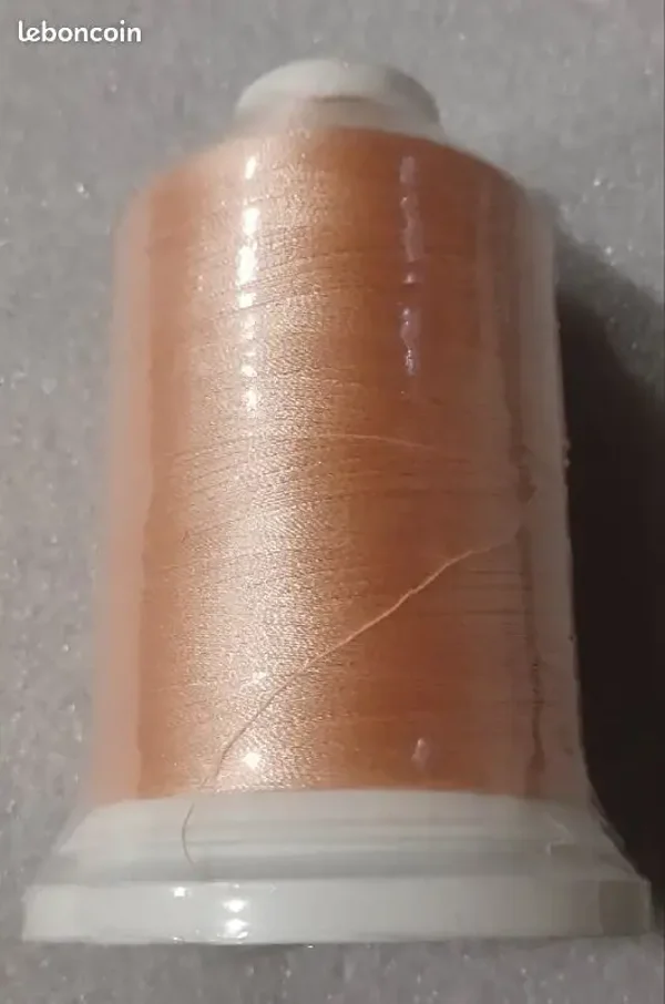 Fil brillant rouge beige