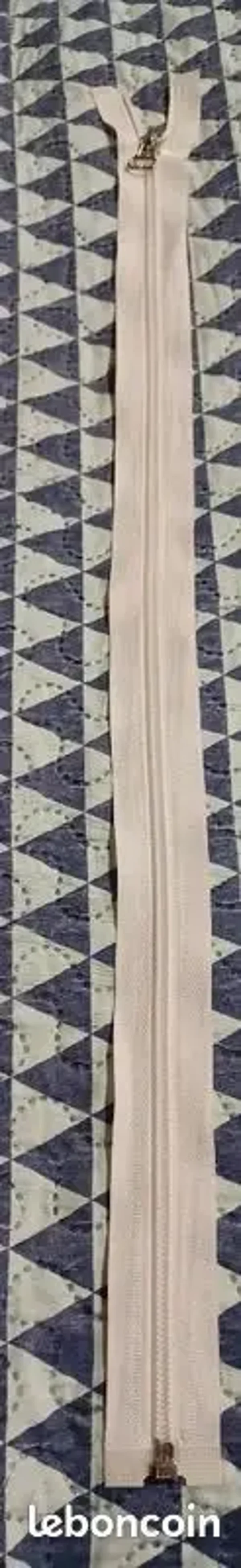 Fermeture éclair blanche 54 cm