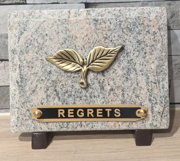 Plaque funéraire modèle 1