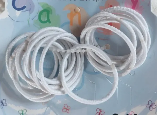 Petits élastiques blancs