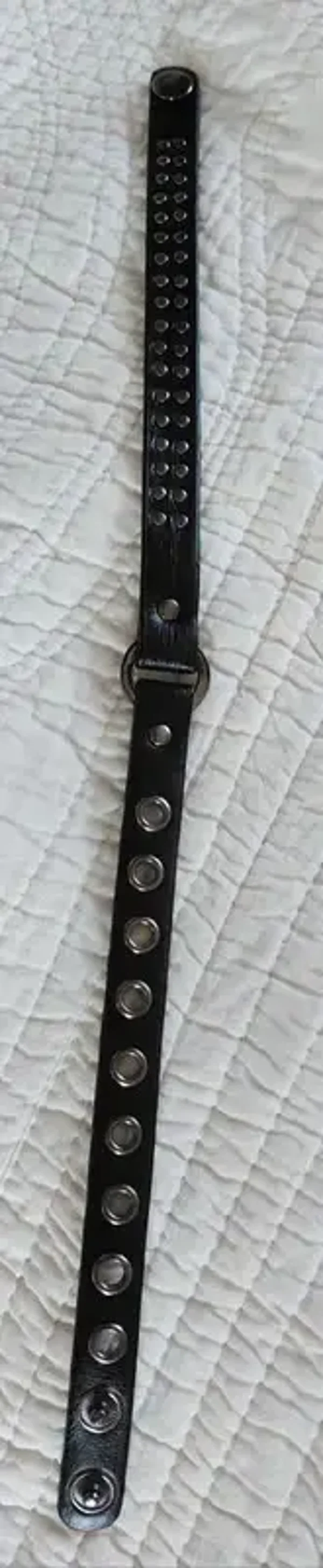 Collier ras de cou ou bracelet effet rivet
