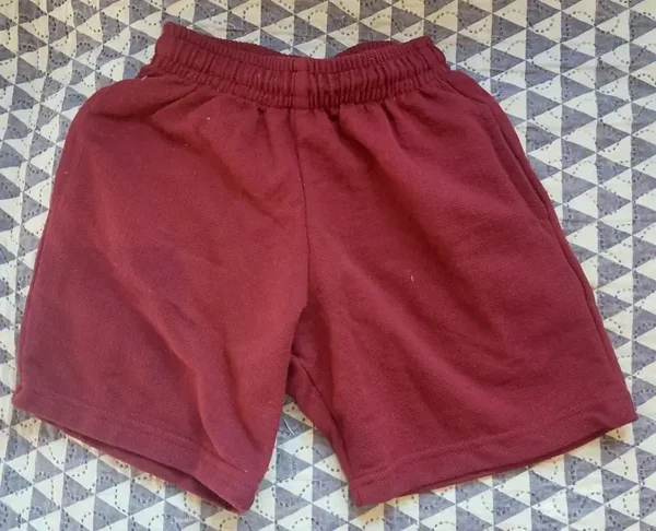 Short bordeaux