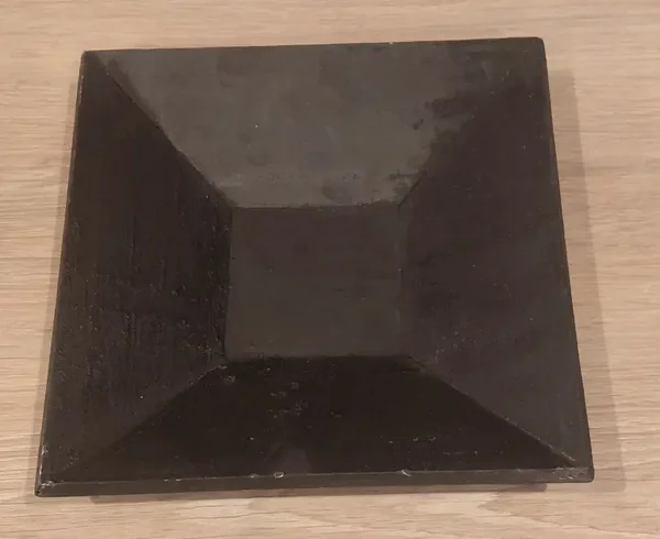 Plateau en bois noir