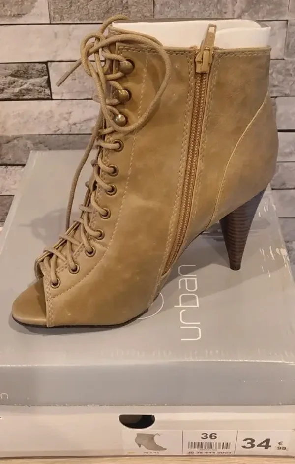 Bottines à talon marron