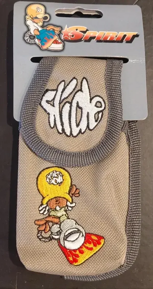 Pochette modèle 16