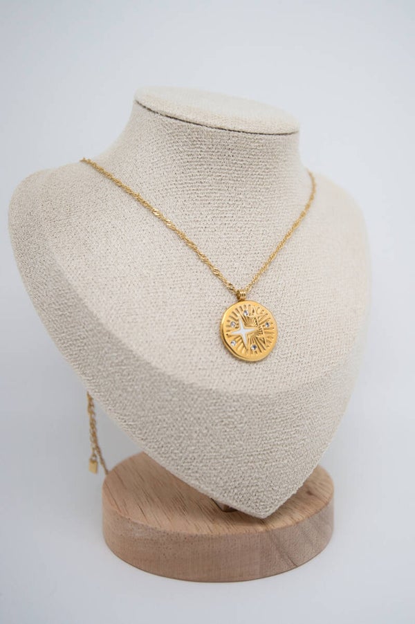 Collier shanna, maille torsadé, médaillon avec oxyde de zirconium