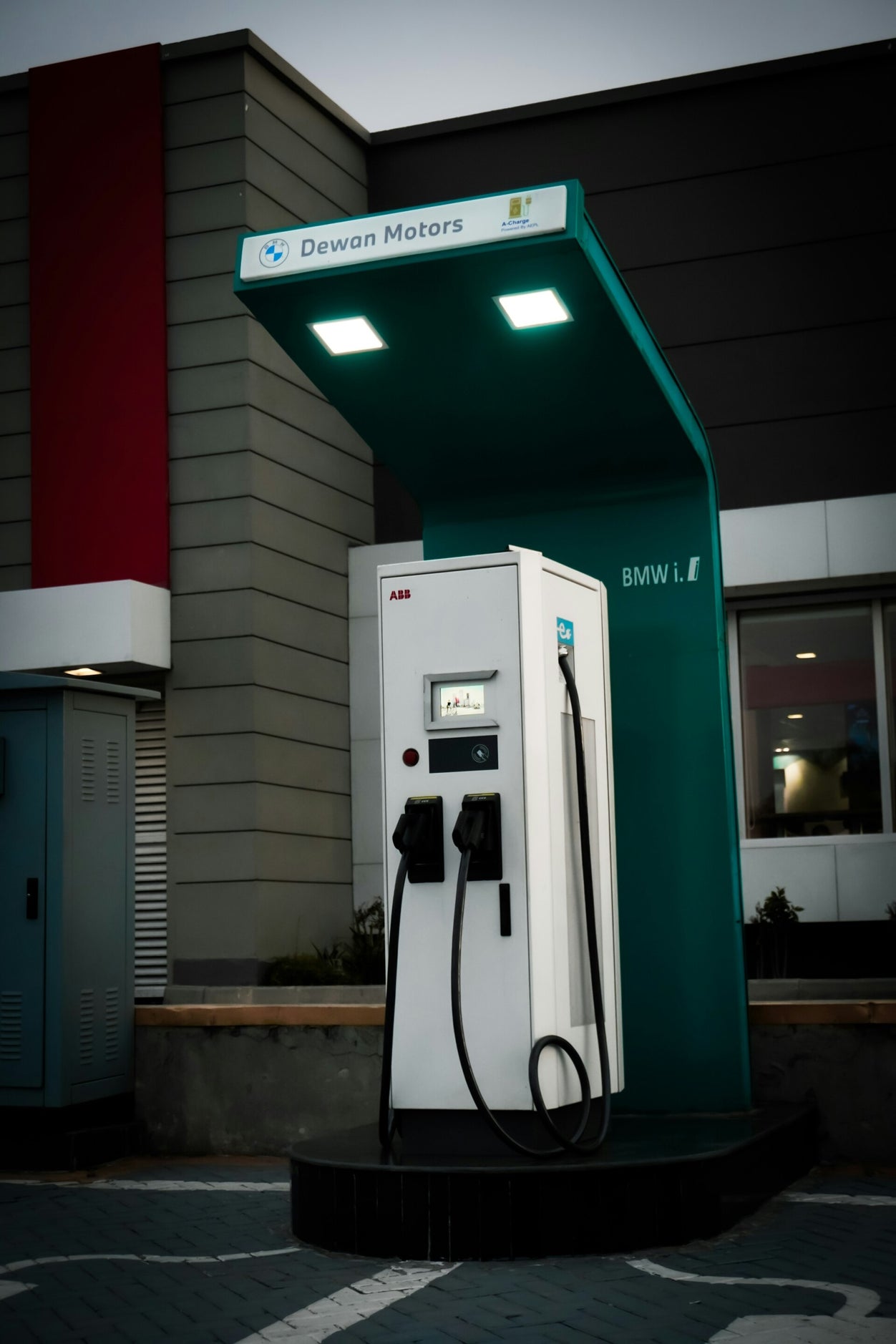 Technik und Energieinfrastruktur für DC Schnellladen