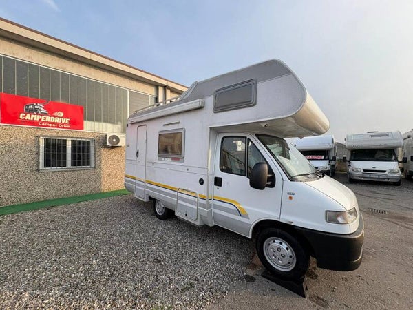 BURSTNER SUPER COMPATTO 5.500 MT