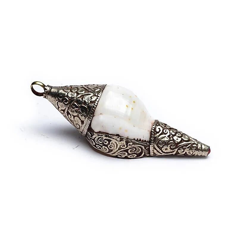 Rituele schelphanger met wit metaal