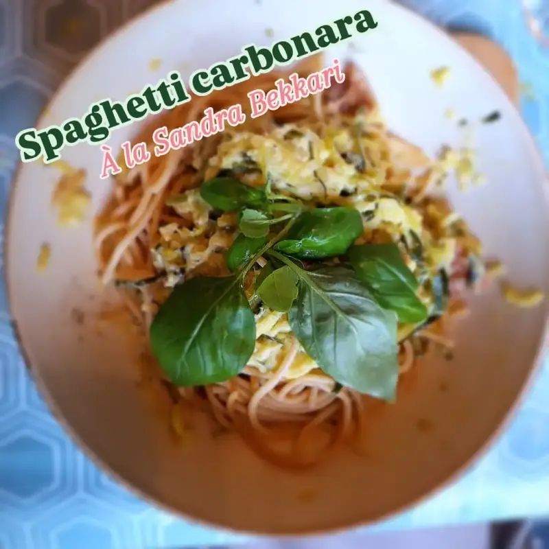 gezonde spaghetti carbonara met courgette en griekse yoghurt