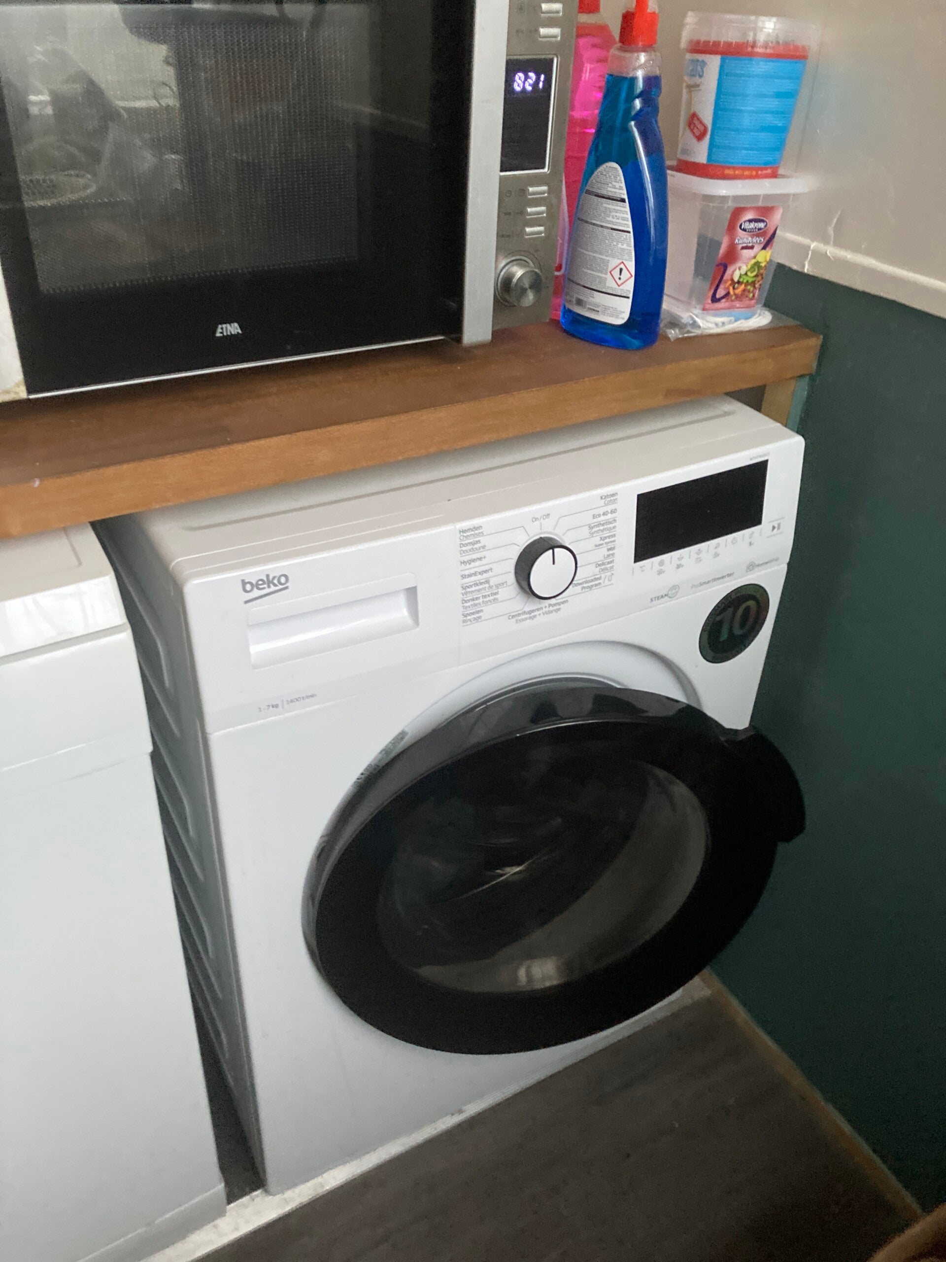 Wasmachine plaatsen en de daarbij behorende aansluiting realiseren, bent u bij ons op het juiste adres.