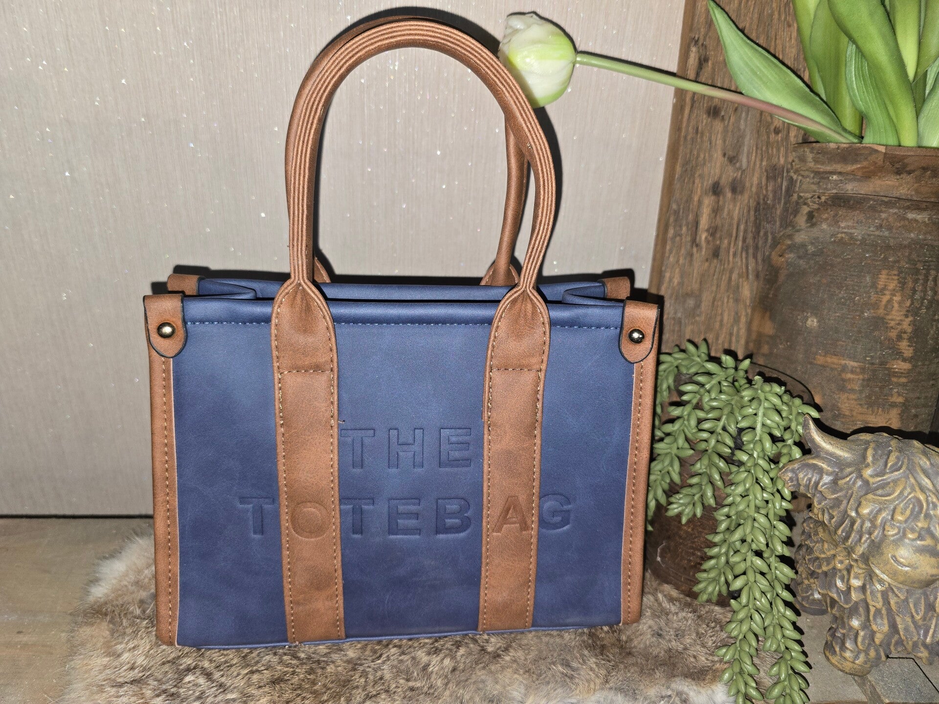 The Tote Bag middel