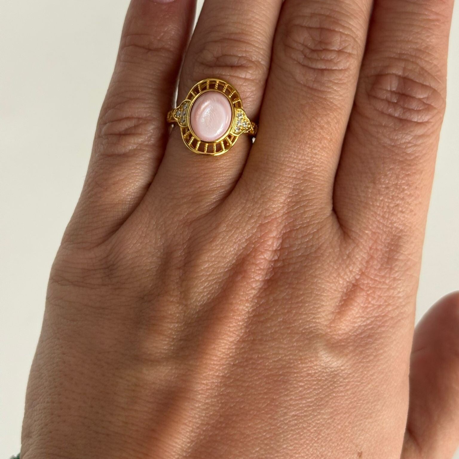 Mother of Pearl Shell ring
