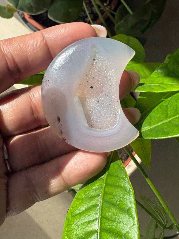 Druzy Agate Moon Carving