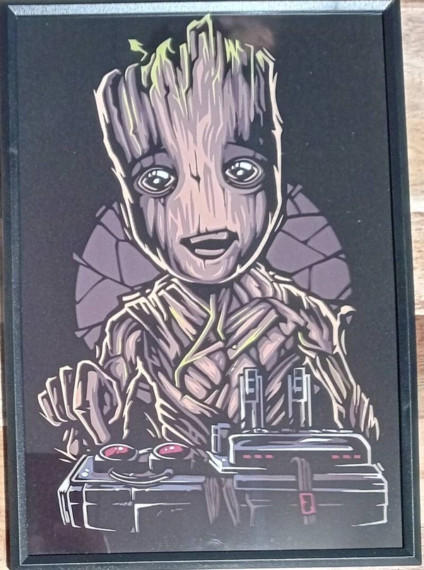 Print in frame A4 "Groot red button"