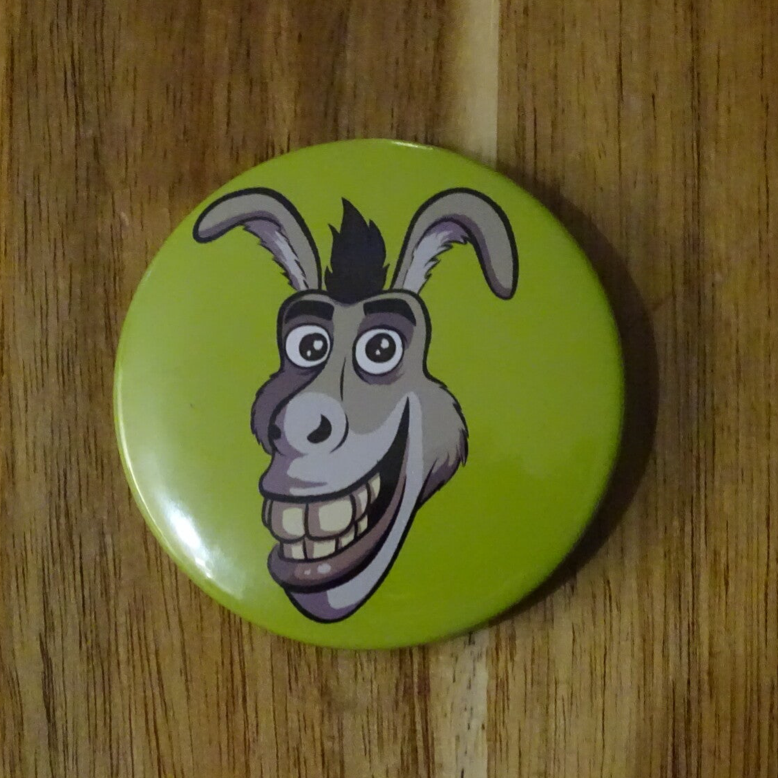 Button donkey