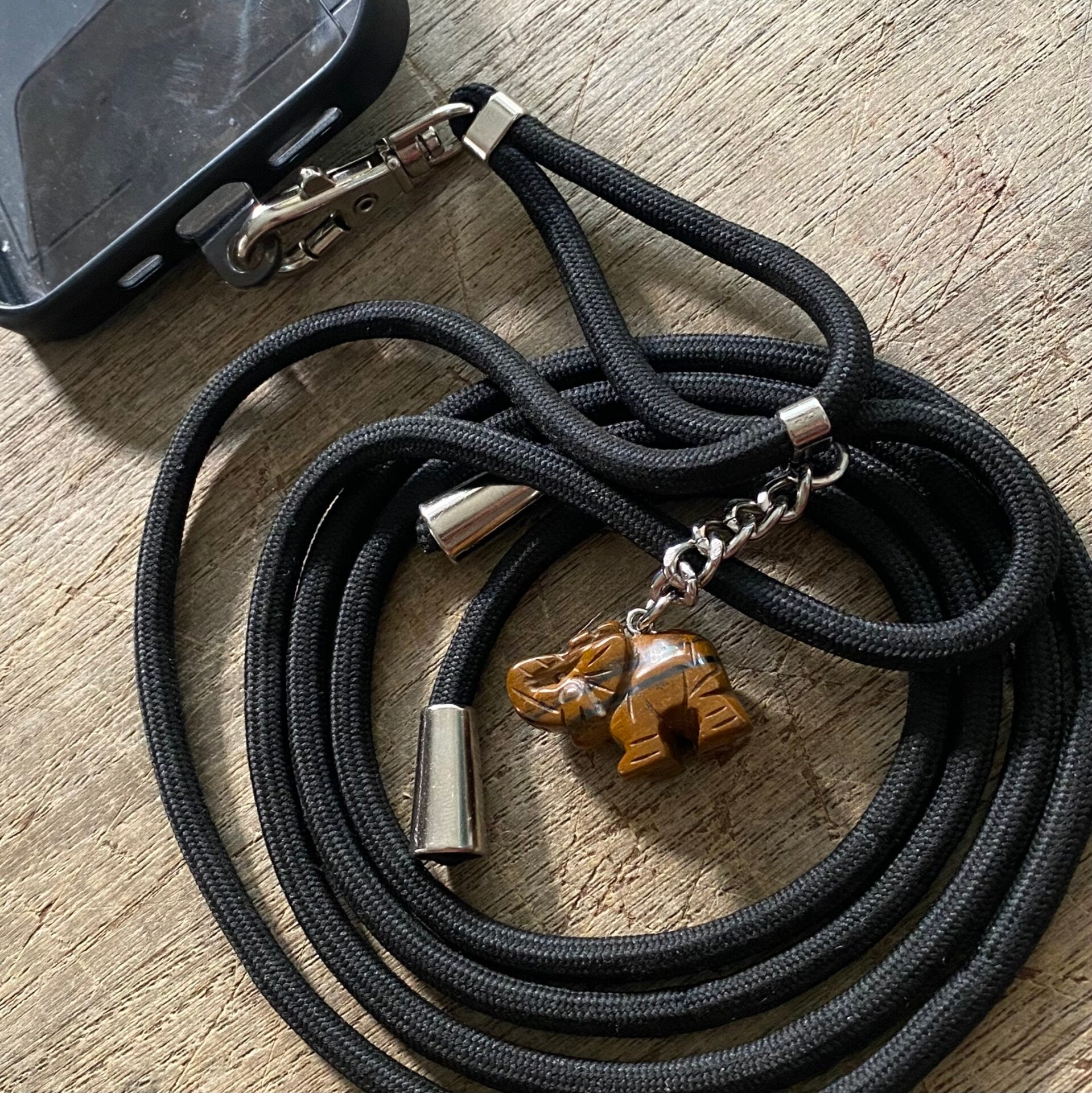 Telefoonkoord Olifant - Tijgeroog - Bescherming - Edelsteen - Energie