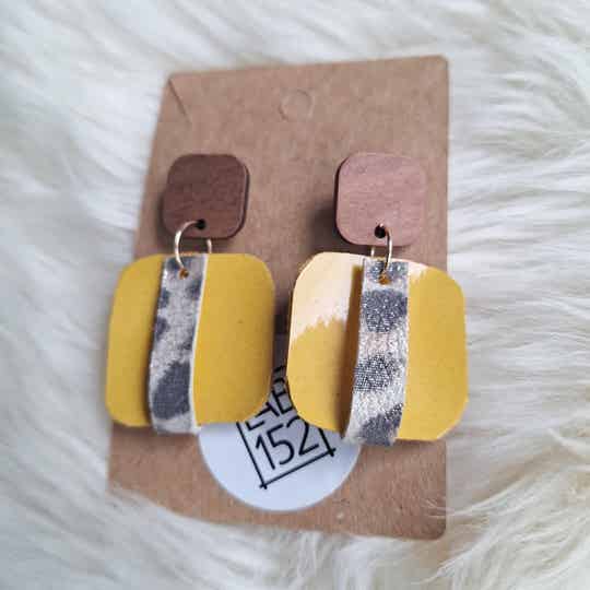 Workshop juwelen in hout en leder