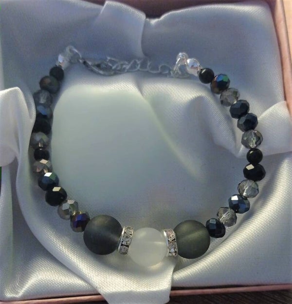 Armband Polaris Schwarz mit Schmuckbox