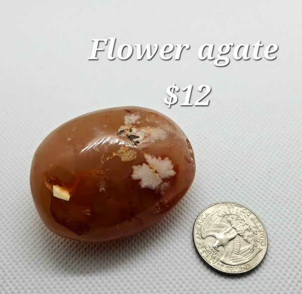 Flower agate palm stone