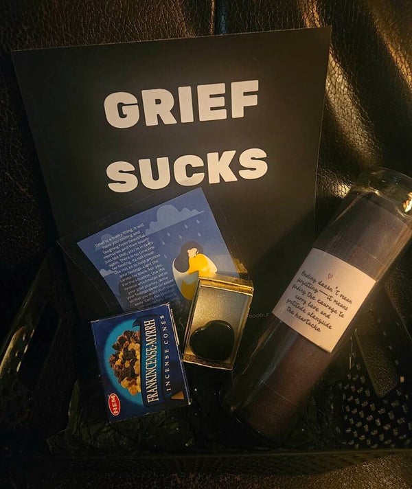 Grief navigation kit