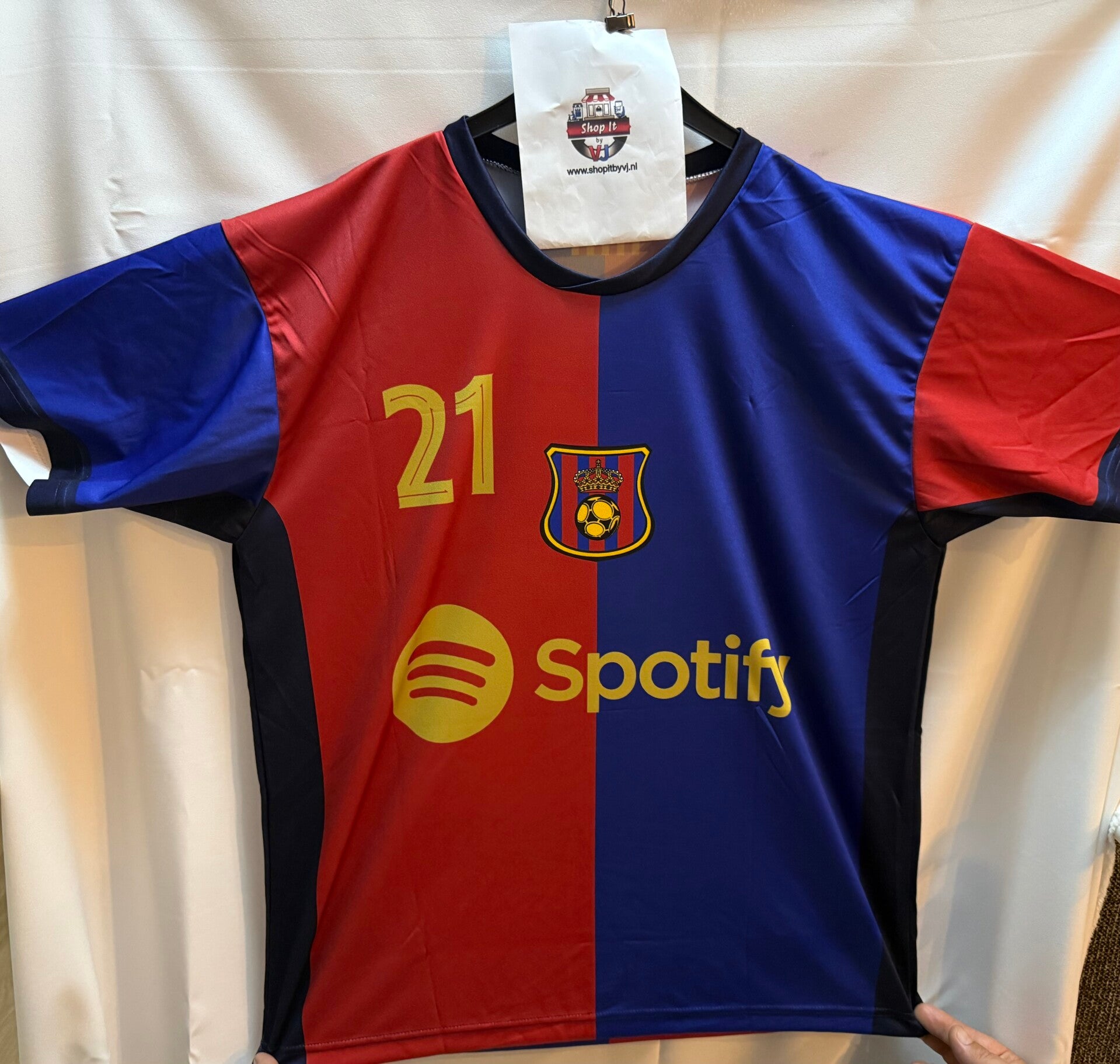 Barcalona voetbal tenue (niet het officieel tenue)