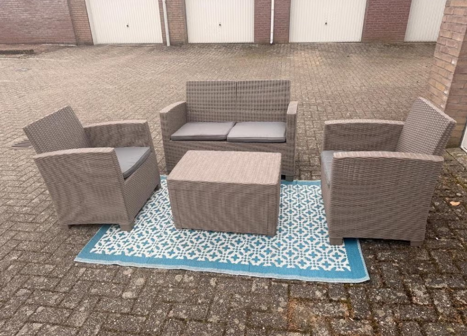 Lounge set