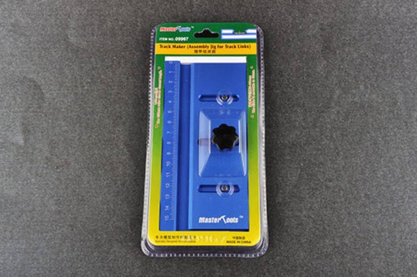 MASTER TOOLS (Trumpeter) : REF : 09967 : TOOL / OUTILLAGE : Track Maker (Assembly Jig for Track Links) (Gabarit d'Assemblage pour Chenilles)