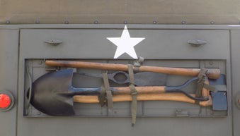 After : the Board Game : outils militaires pic mo