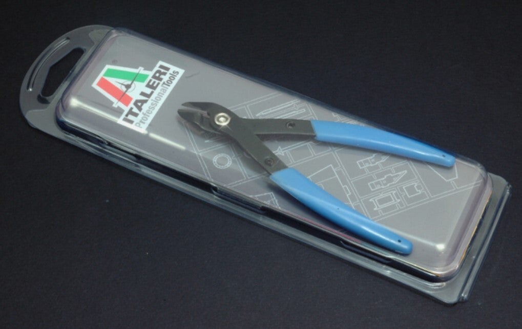 ITALERI : REF : 50811 : TOOLS : Sprue Cutter / Coups Grappes