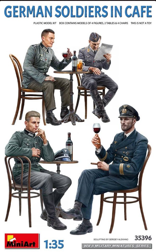 MINIART : REF : MINIART 35396 : 1:35 : German Soldiers in Cafe (4.Fig)
