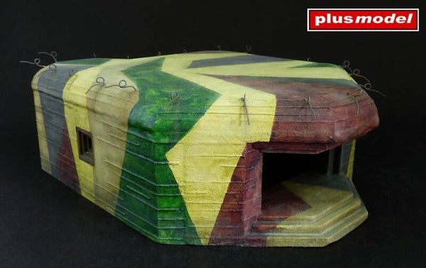 PLUS MODEL : REF : 493 : 1:35 : SCENERY FOR DIORAMA : German Artillery Bunker / Bunker d'Artillerie Allemand