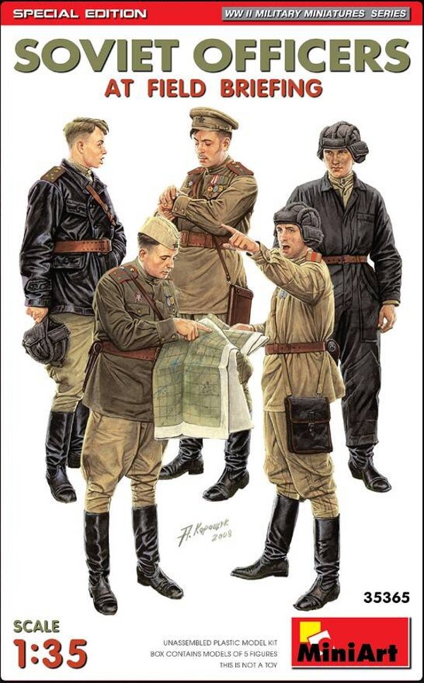 MINIART : REF : MINIART 35365 : 1:35 : Soviet Officers at Field Briefing (5 Fig.) (SPECIAL EDITION)