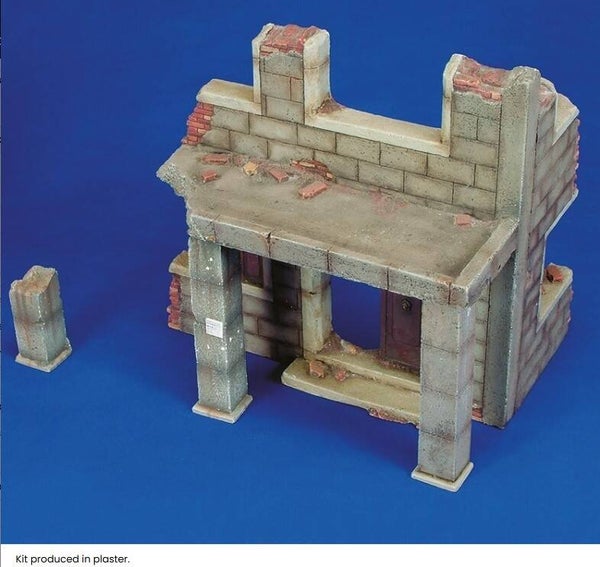 ROYAL MODEL : REF : 008 : 1:35 : SCENERY FOR DIORAMA : Ruined Hauptampt / Hauptampt en Ruine