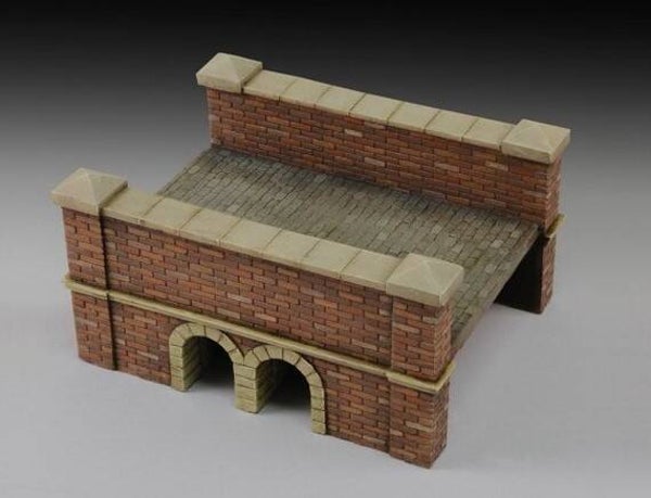 ROYAL MODEL : REF : 690 : 1:35 : SCENERY FOR DIORAMA : Little Red Bricks Bridge / Petit Pont en Briques Rouges