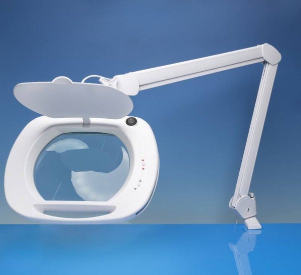 SHESTO : (LIGHTCRAFT) : REF : LC9100LED : MATERIAL : LAMP : Lightcraft Wide Lens LED Magnifier Lamp with Dual Dimmer (Lampe Loupe LED à Lentille Large avec Double Variateur)