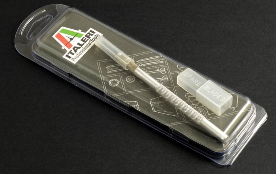ITALERI : REF : 50818 : TOOLS : Craft Knife With 5 Blades (N 11)