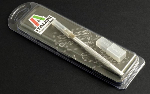 ITALERI : REF : 50818 : TOOLS : Craft Knife With 5 Blades (N 11)