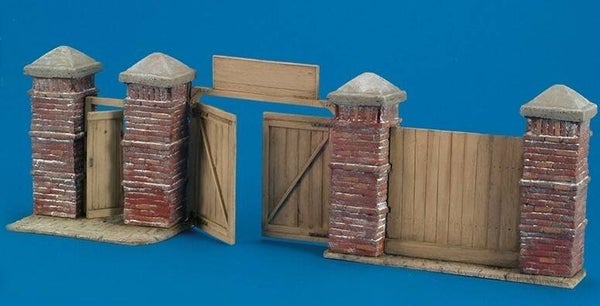 ROYAL MODEL : REF : 568 : 1:35 : SCENERY FOR DIORAMA : East European Wall Section / Section de Mur d'Europe de l'Est