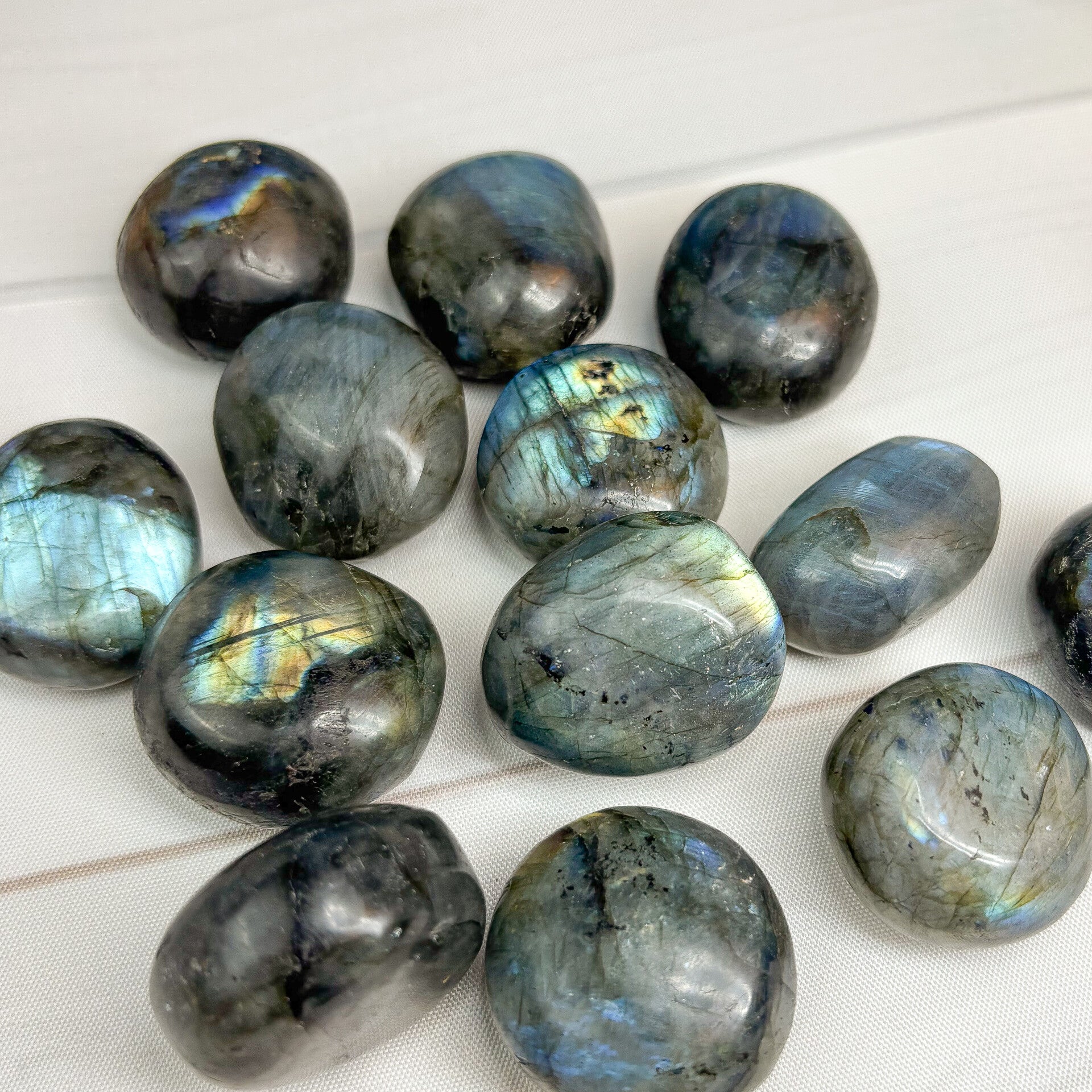 Labradorit Trommelstein