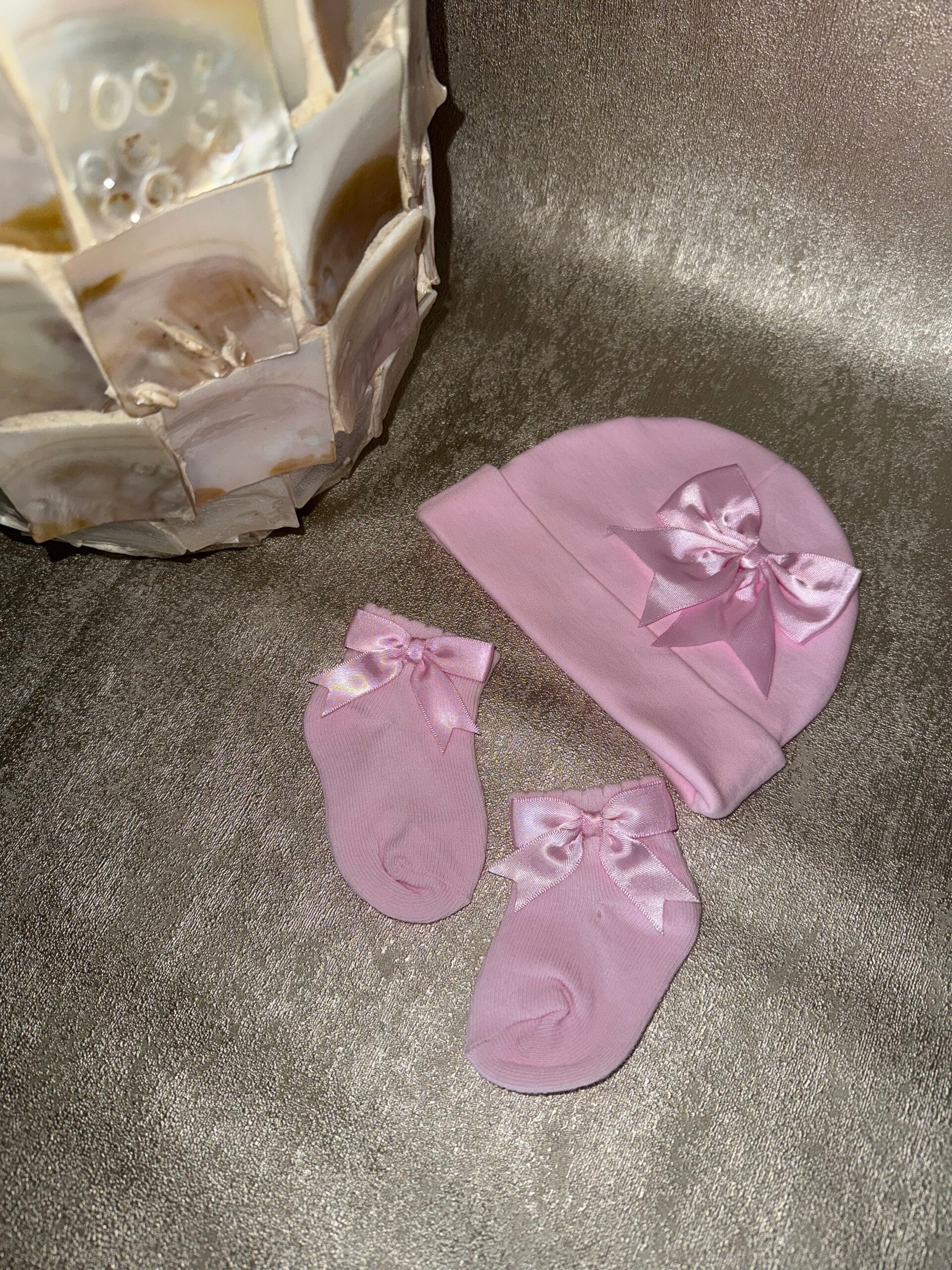 Mutsje & sokjes met strik.