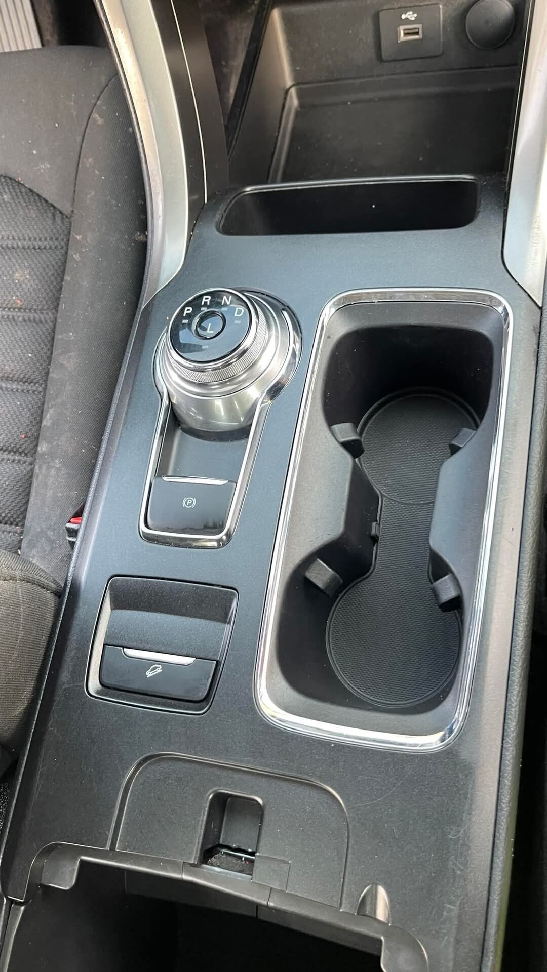 Cupholder cleaning