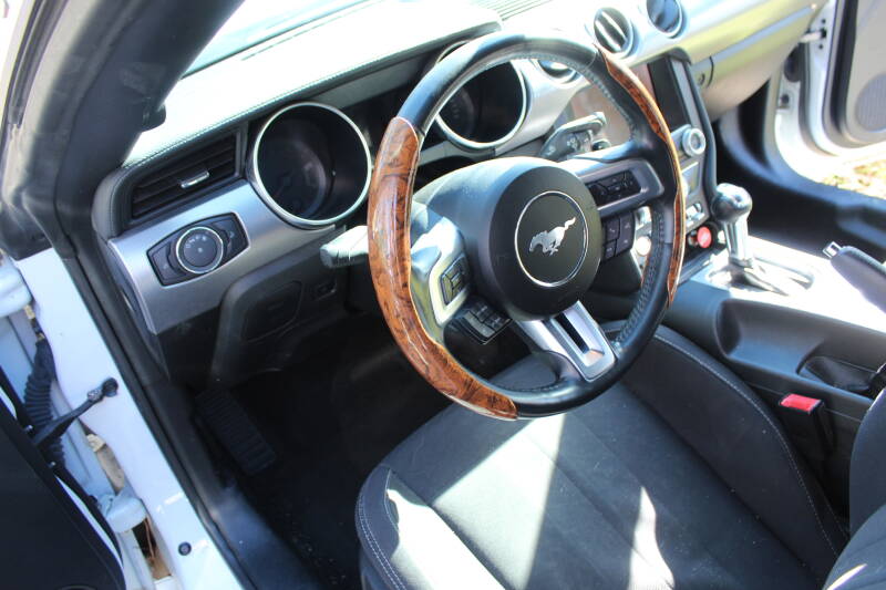 Console Photo